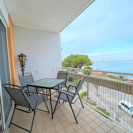 Apartment Arcobaleno *